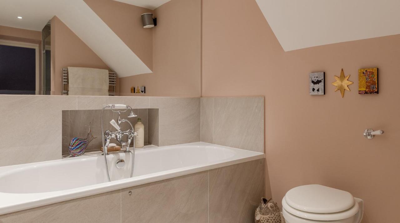 Apartamento Joivy Elegant 3-bed Flat With Private Garden In Notting Hill, West *